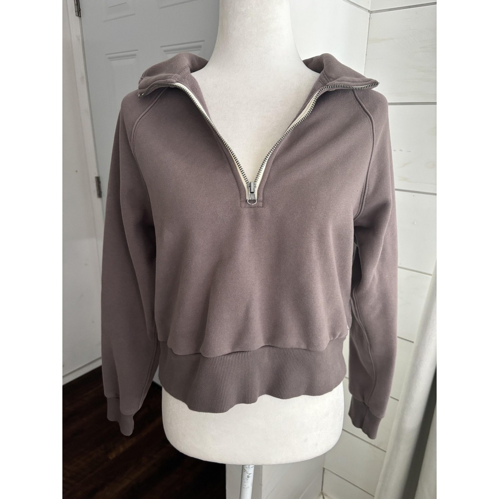 Vuori Hoodie Womens XS Purple 1/4 Zip Mock Neck Cropped Pullover Athleisure